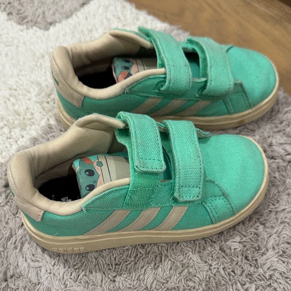 Adidas Star Wars Kids Velcro Sneakers